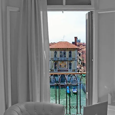 Hotel De La Spada 4*